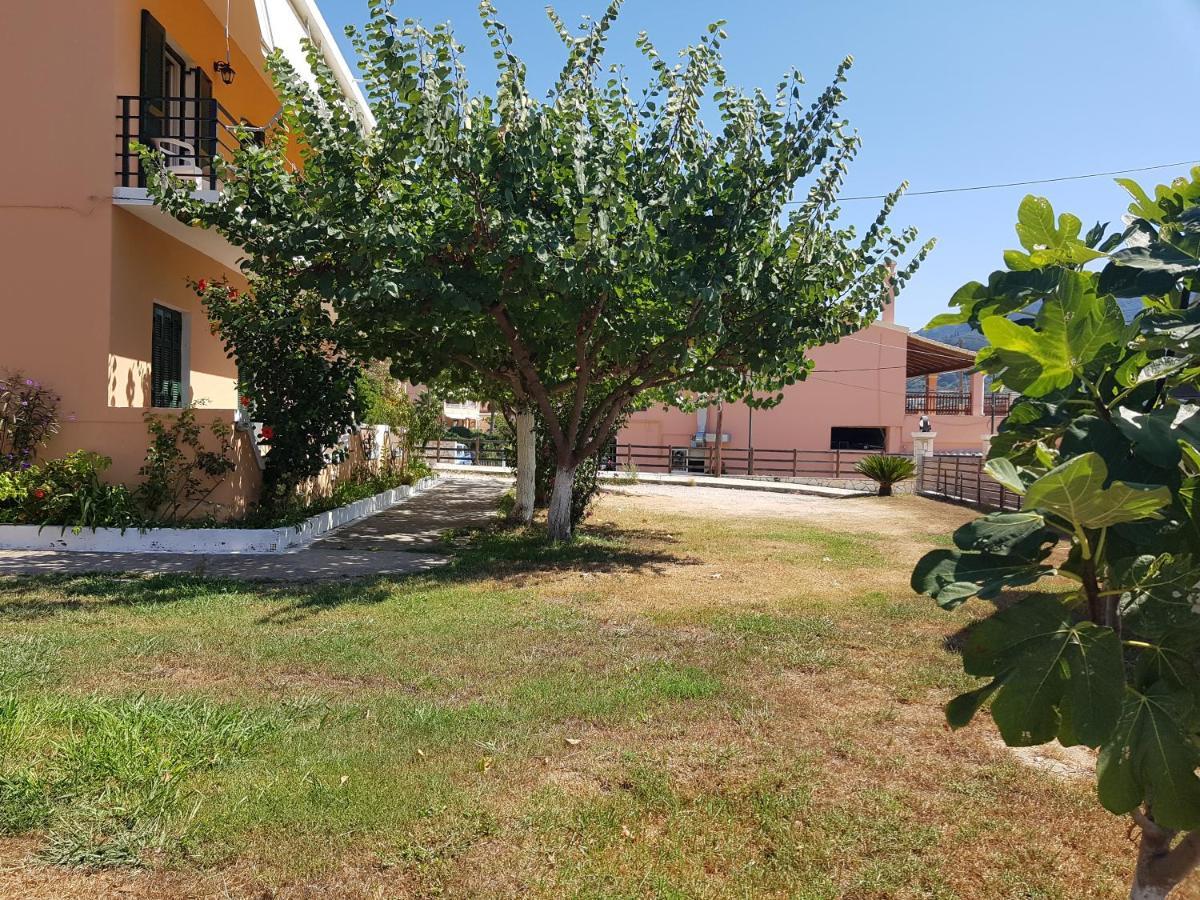 Nafsika Apartments Agios Georgios Pagon Exterior foto